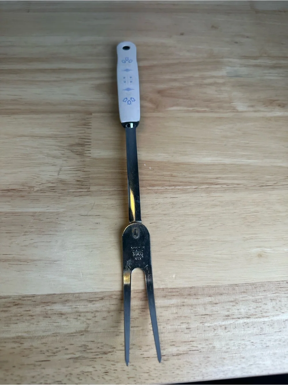 Ekco chromium plated Dutch tulip pattern meat serving fork USA 11 3/8 vintage